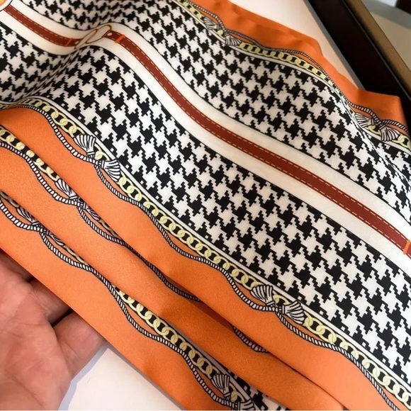 Houndstooth Print Skinny Classic Scarf - Picture 3 of 5